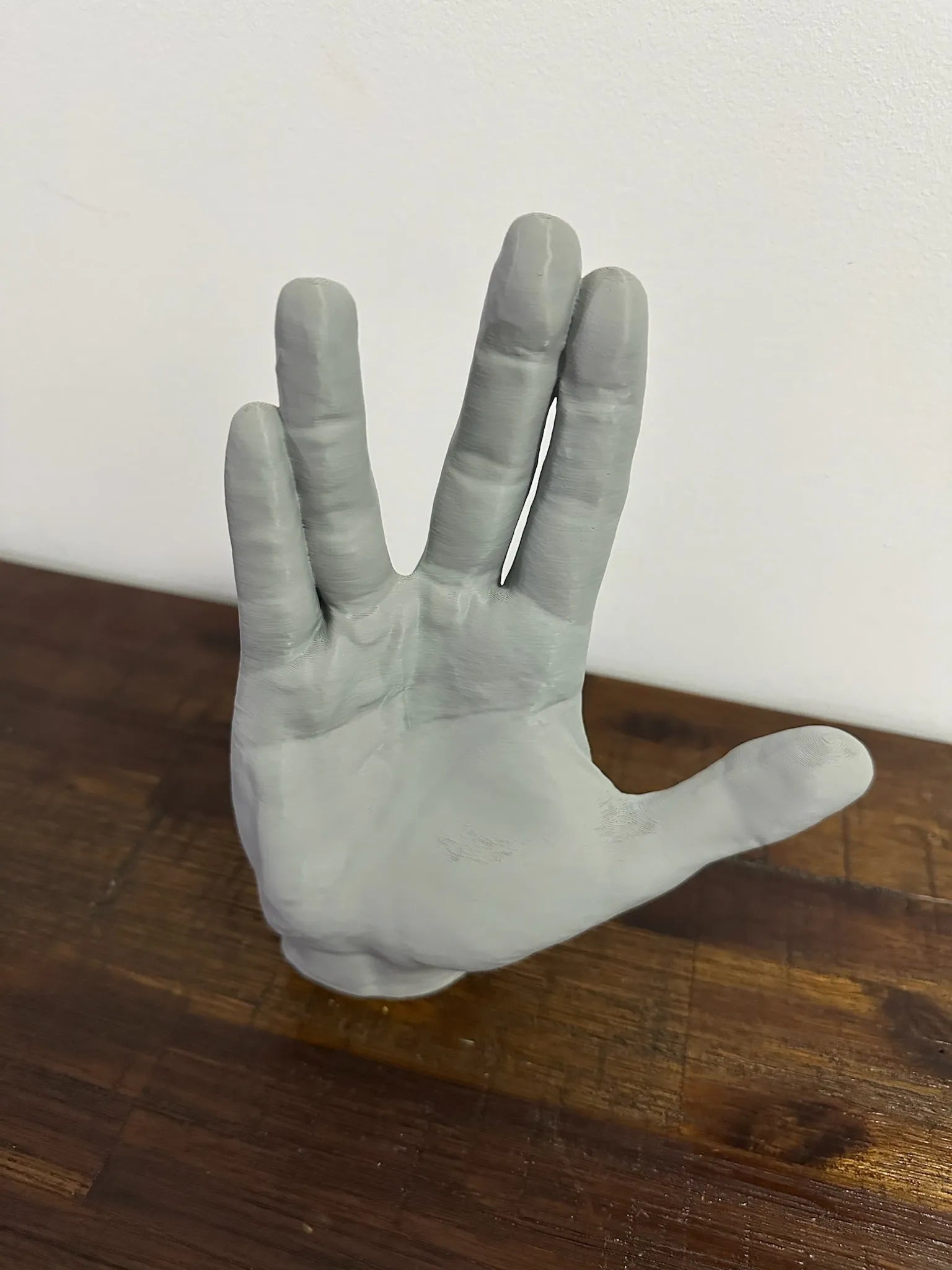 Spock Vulcan Salute Hand Pose Model - 20cm Tall - Michael's 3D World