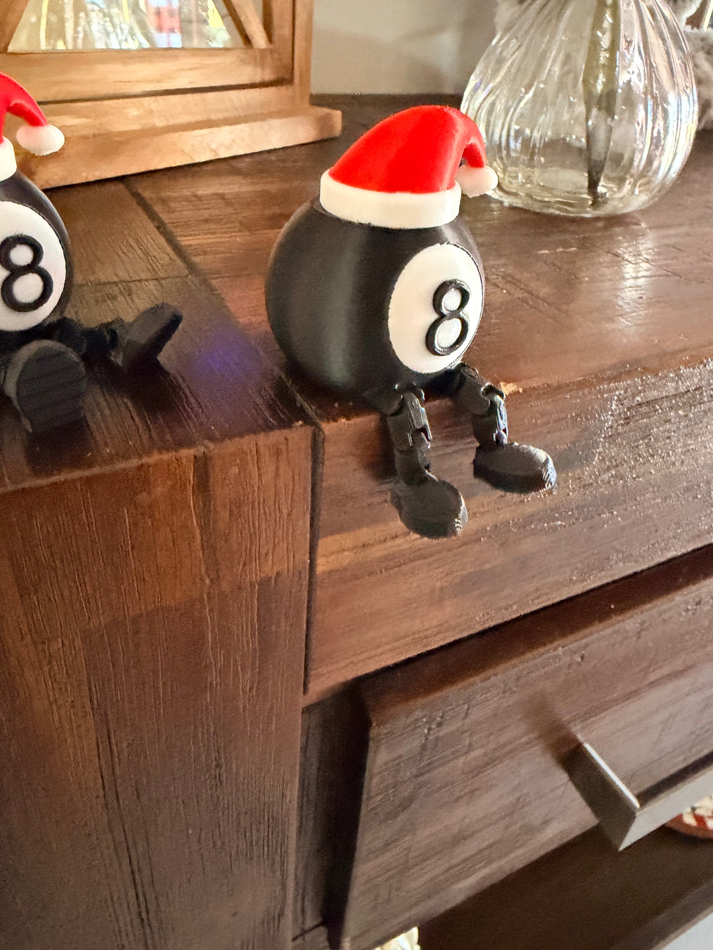 Christmas Fidget Toy - Festive 8-Ball Character with Santa Hat - Stress Relief Desk Companion