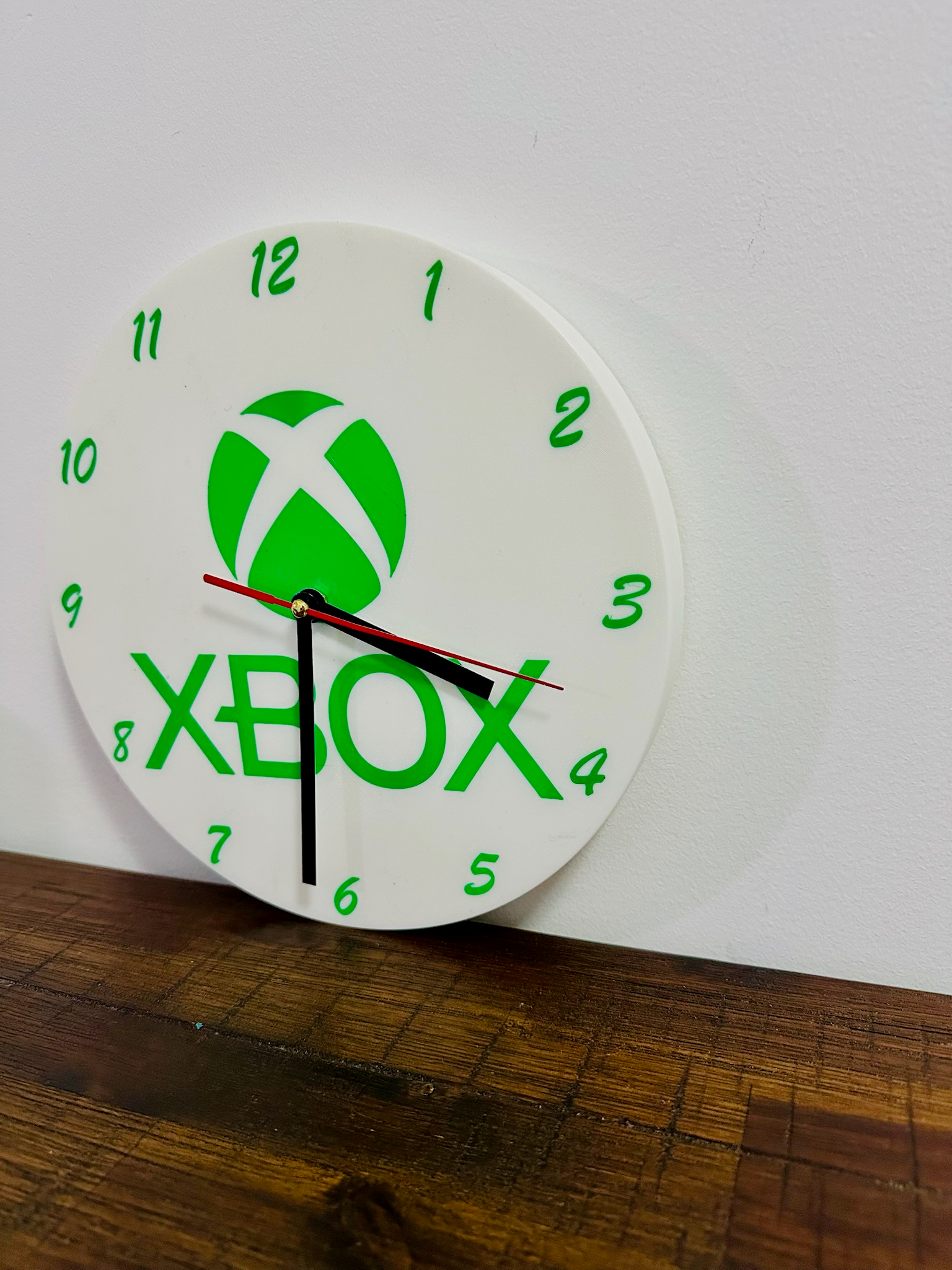 Xbox Clock - Silent Mechanism and easy to hang
