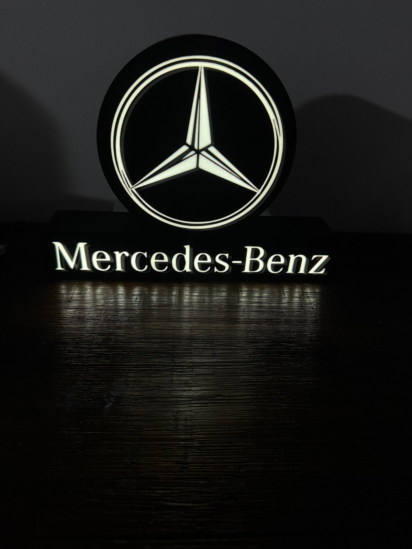 Mercedes-Benz Logo - LED Light Up Display - USB Powered