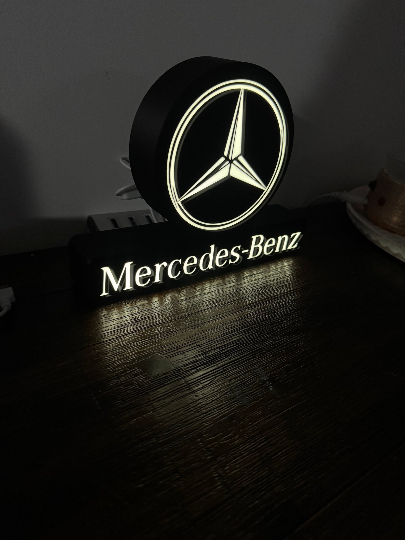 Mercedes-Benz Logo - LED Light Up Display - USB Powered