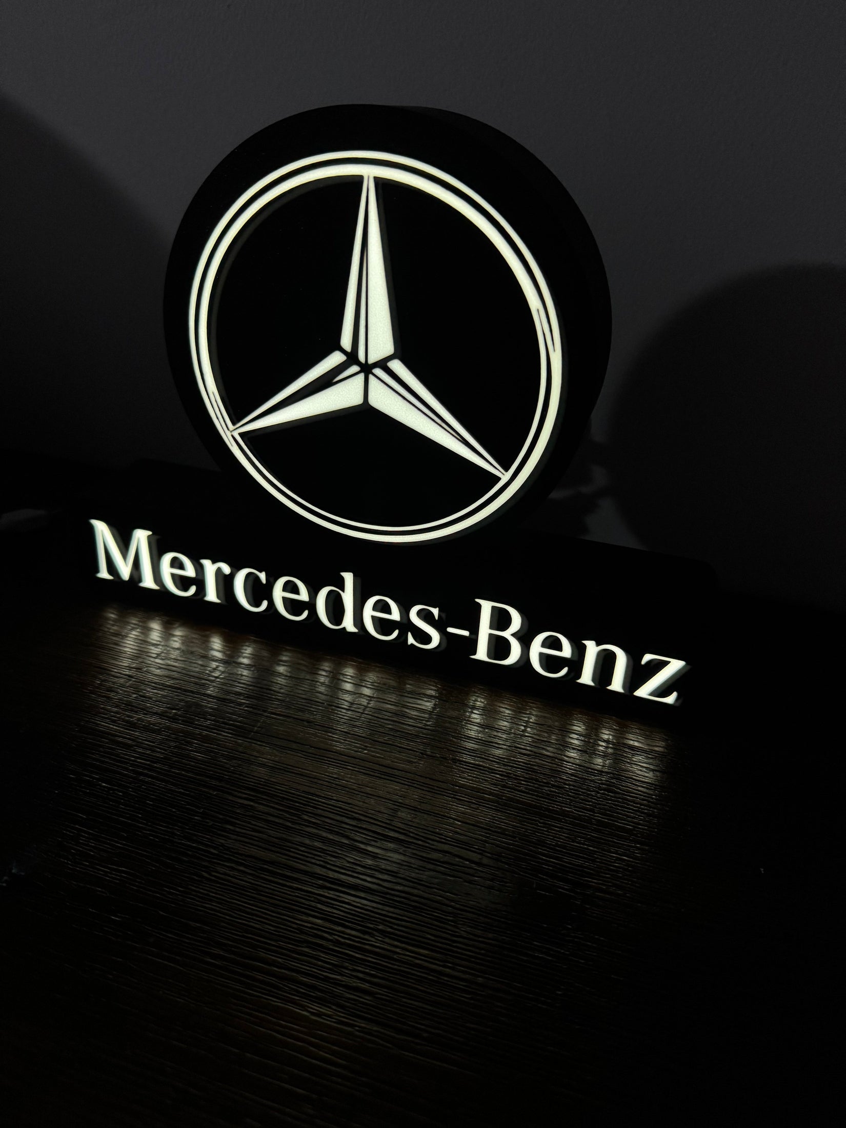 Mercedes-Benz Logo - LED Light Up Display - USB Powered