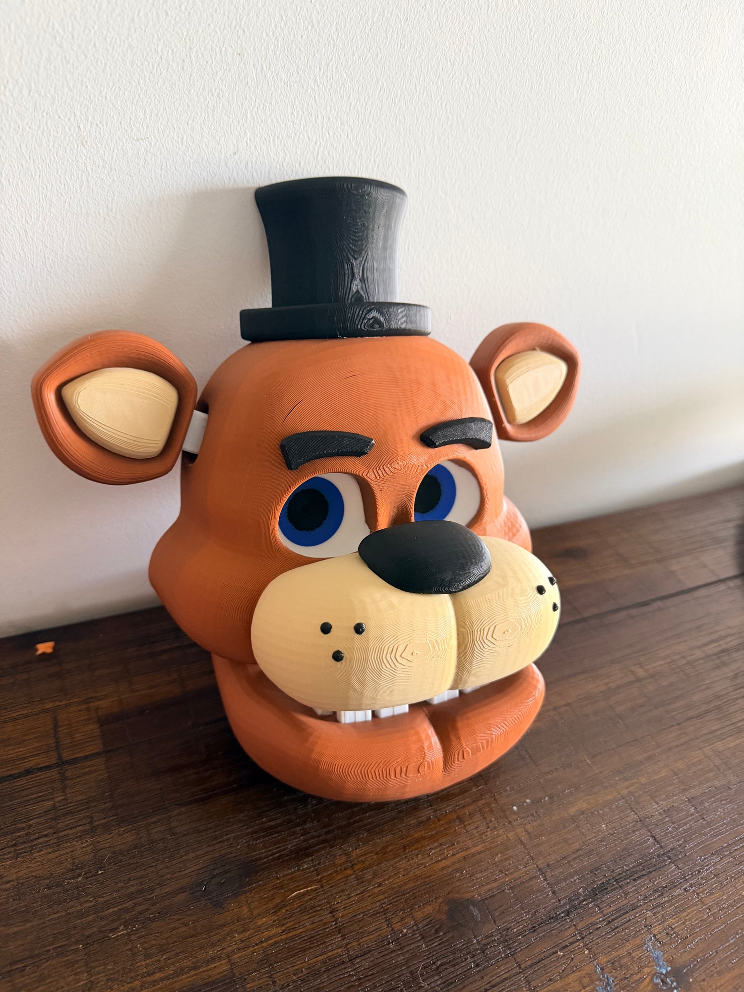 Five Nights at Freddy's – Freddy Fazbear 3D Printed Cosplay Mask / Wall Display