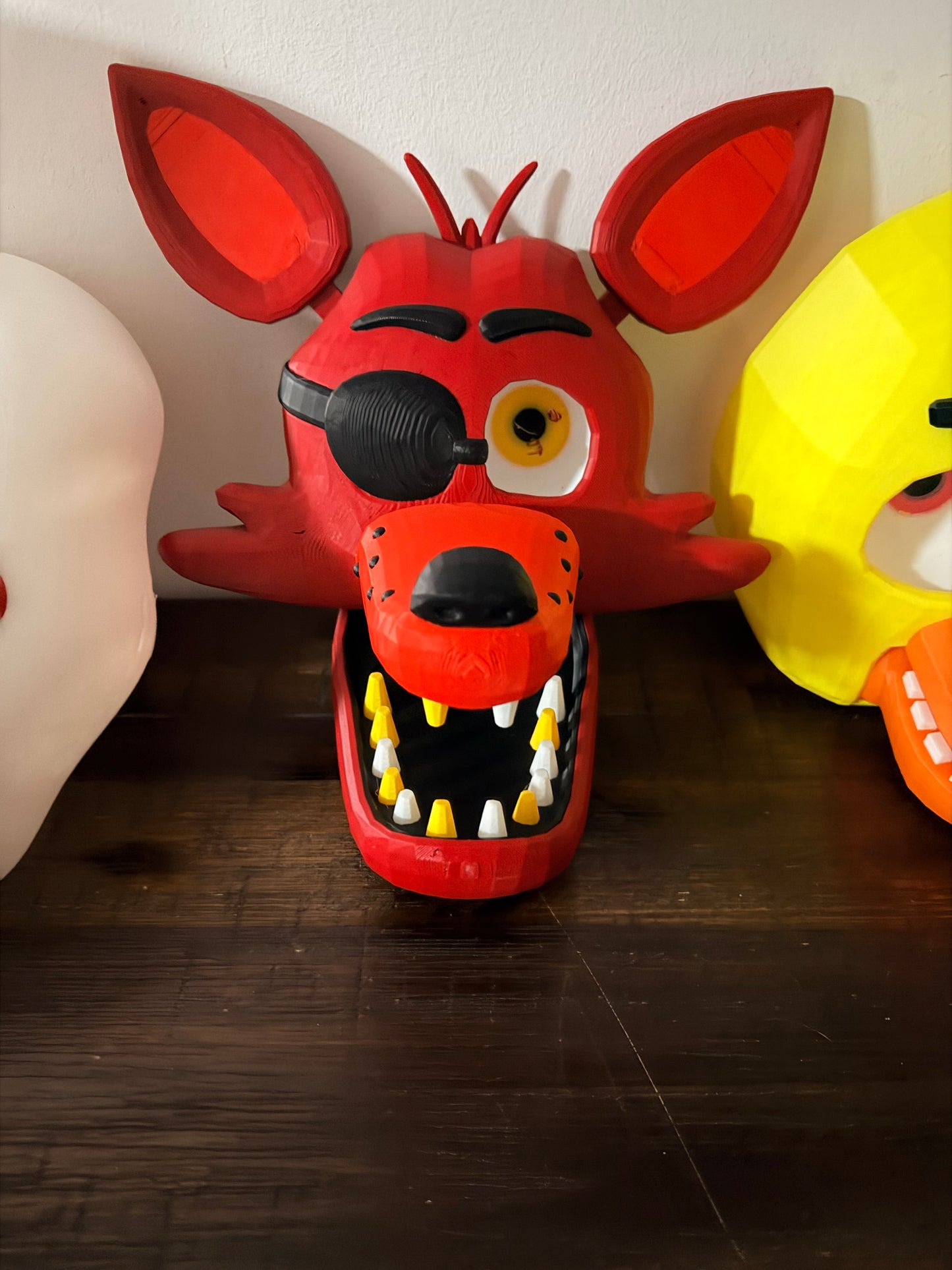 Five Nights at Freddy's – Foxy 3D Printed Cosplay Mask / Wall Display