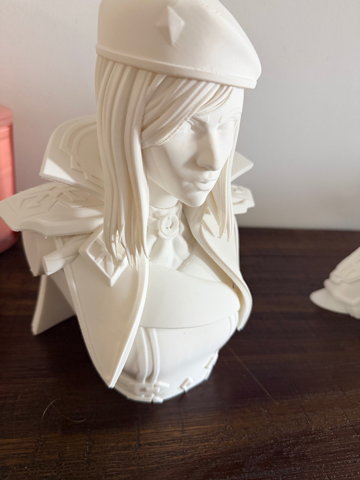 Arcane: Commander Caitlyn Bust Statue - 24cm Tall, Matte Finish