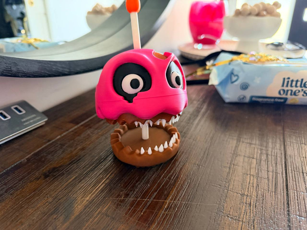 Five Nights at Freddy’s Nightmare Cupcake! FNAF