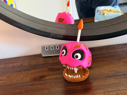 Five Nights at Freddy’s Nightmare Cupcake! FNAF